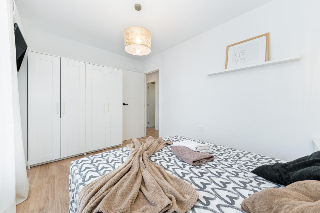 Apartamento La Ermita Comfort Apartment ตอร์เรเวียคา ภายนอก รูปภาพ